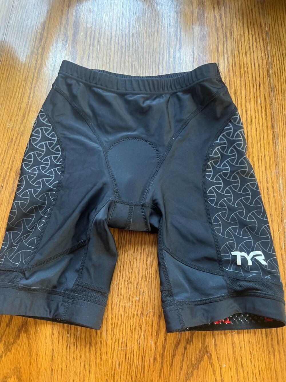 🏊♀️ TYR Women's Competitor 8" Tri Short – Size S – RCFEXP6A – $45